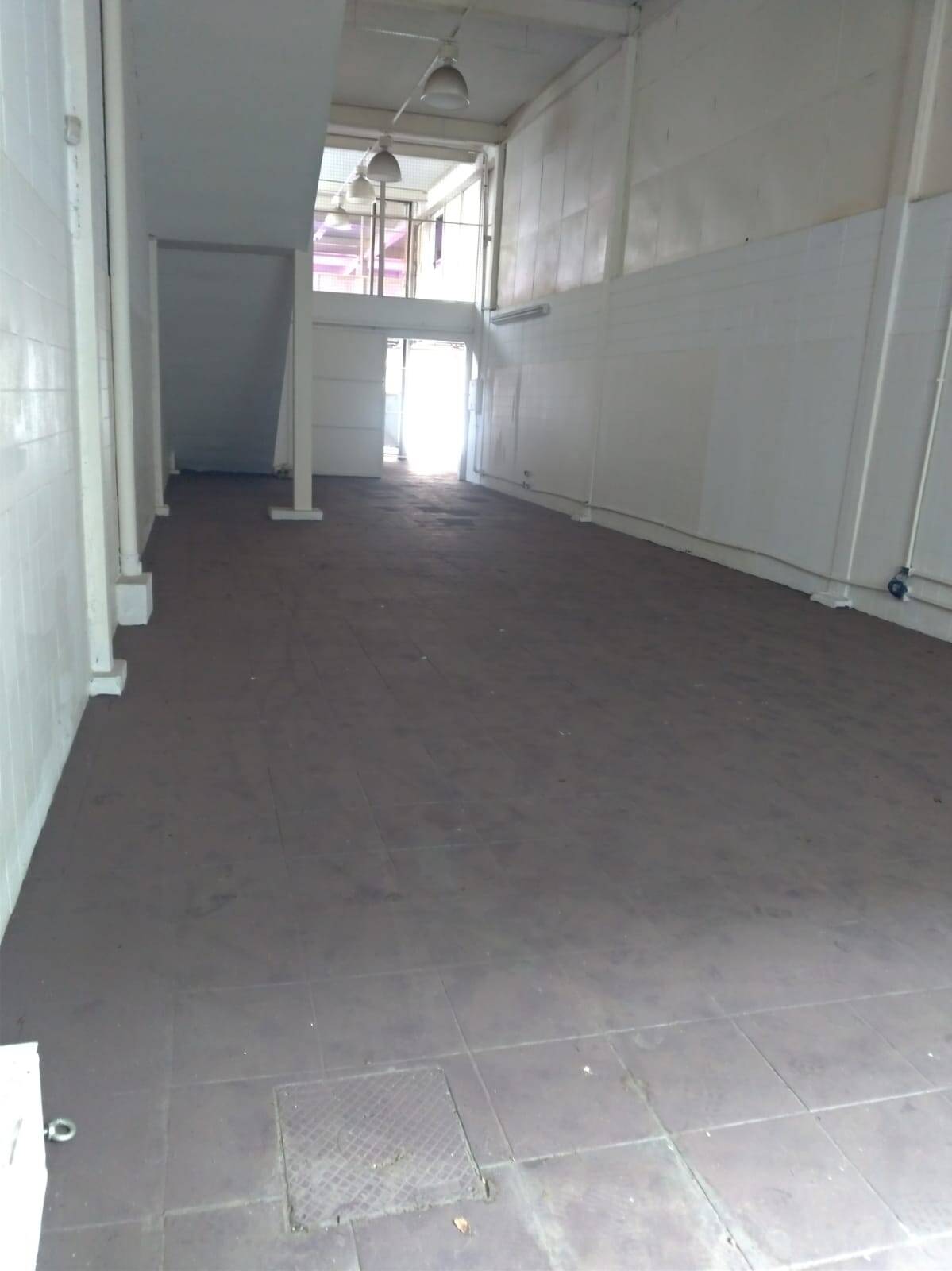 Prédio Inteiro à venda, 1000m² - Foto 6