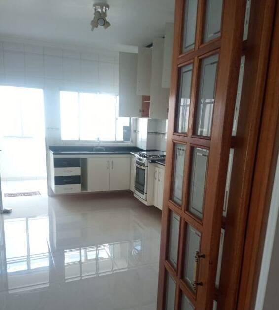 Apartamento à venda com 3 quartos, 117m² - Foto 2