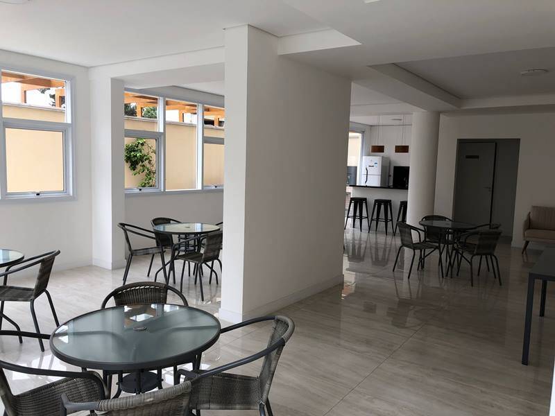 Apartamento à venda com 3 quartos, 95m² - Foto 4