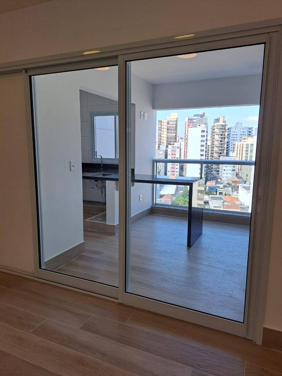 Apartamento à venda com 2 quartos, 82m² - Foto 4