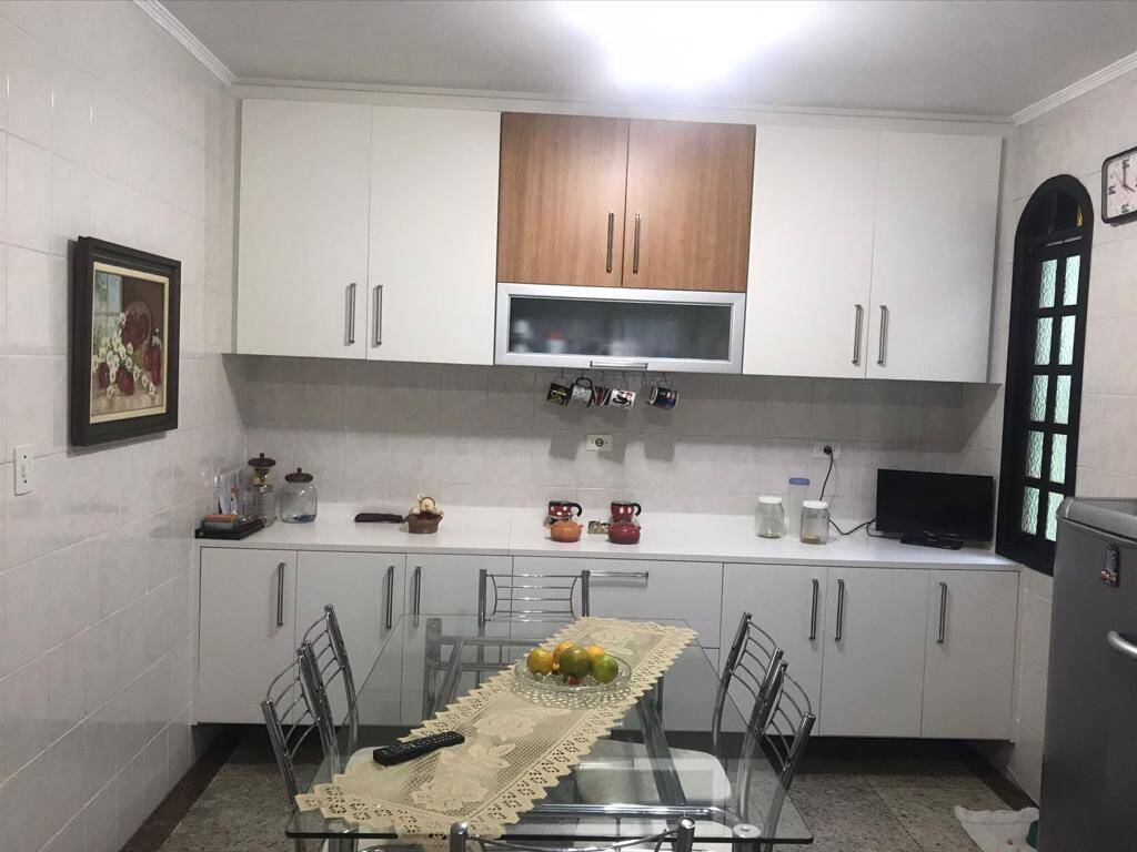 Casa à venda com 3 quartos, 250m² - Foto 16