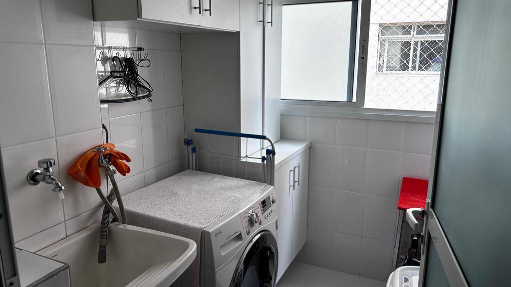 Apartamento à venda com 2 quartos, 70m² - Foto 9