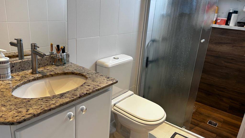 Apartamento à venda com 2 quartos, 70m² - Foto 12