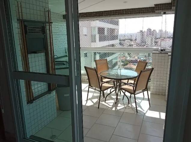 Apartamento à venda com 3 quartos, 188m² - Foto 2