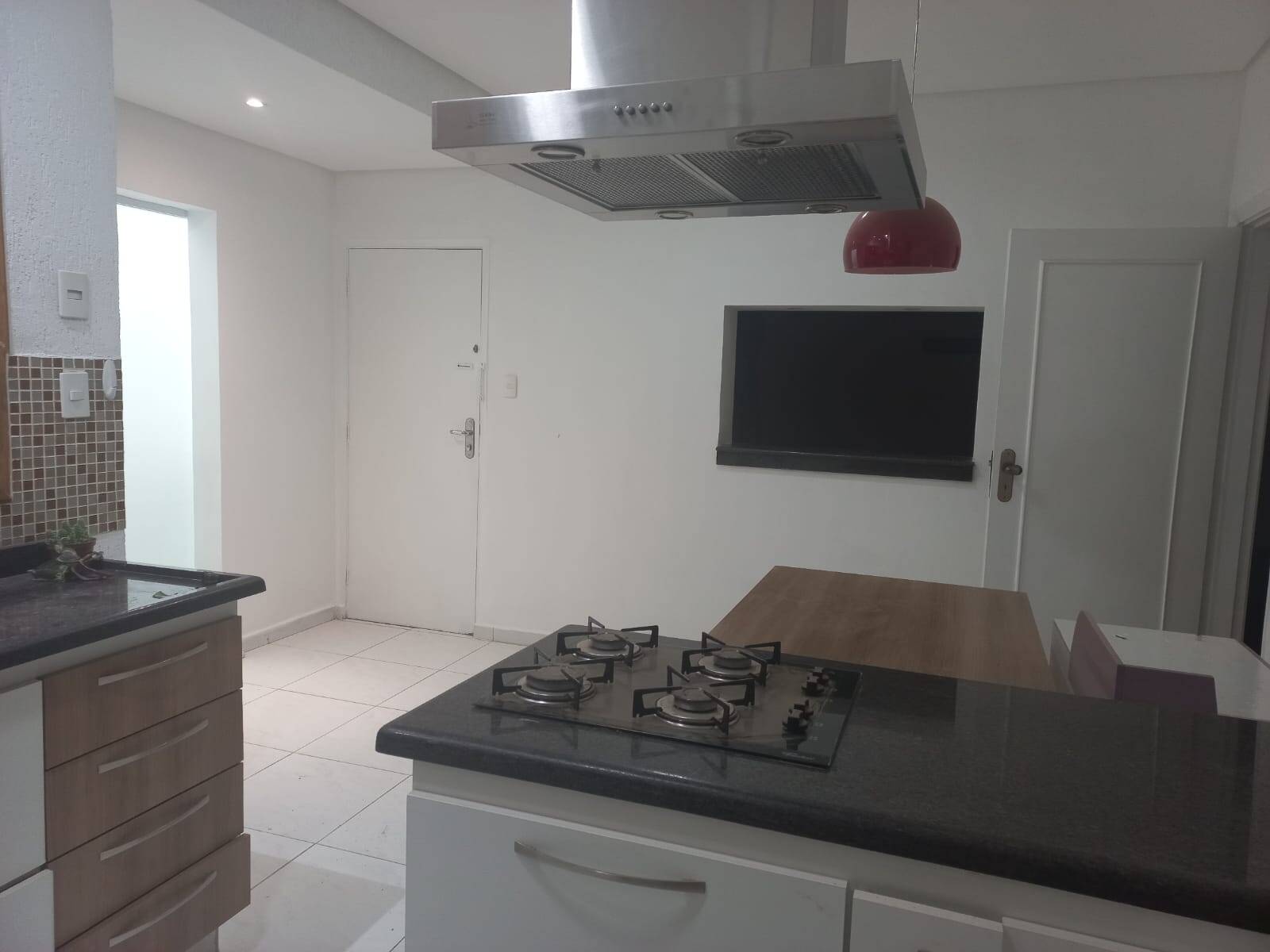 Apartamento à venda com 3 quartos, 172m² - Foto 2