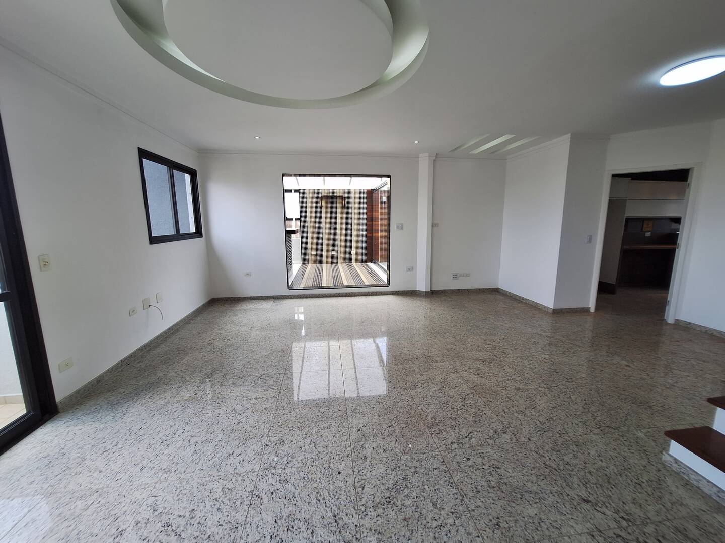 Cobertura à venda com 3 quartos, 169m² - Foto 2