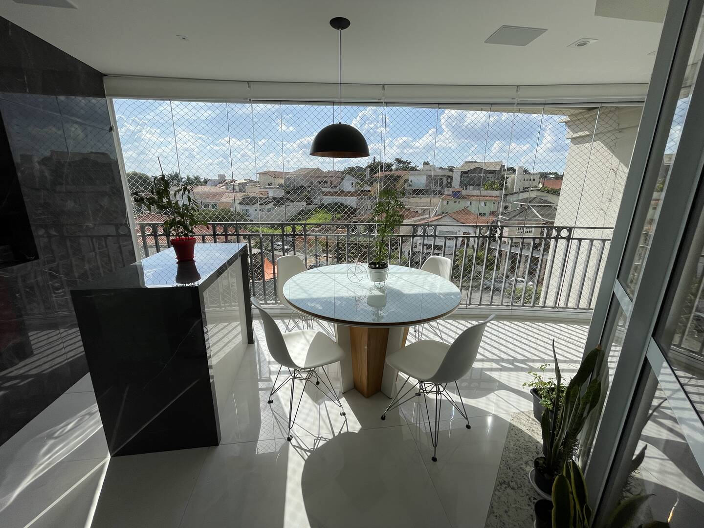 Apartamento à venda com 3 quartos, 184m² - Foto 1