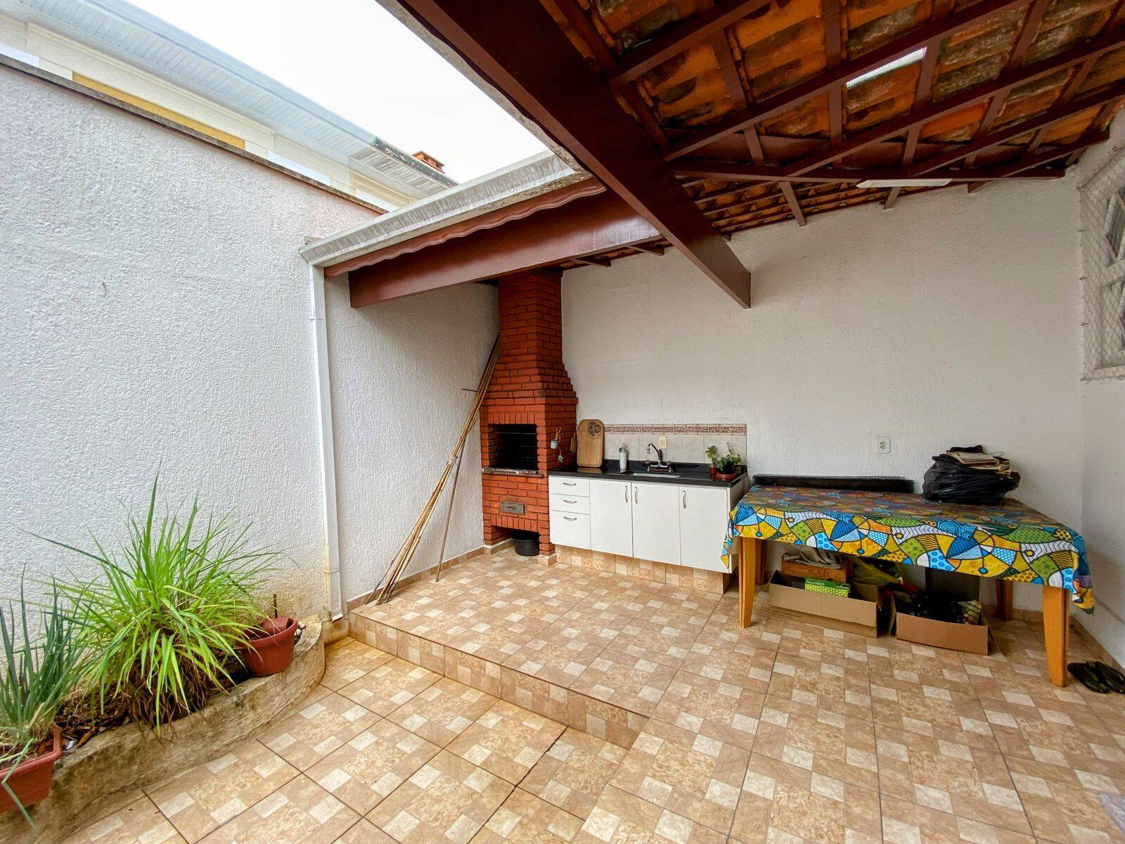 Casa à venda com 3 quartos, 189m² - Foto 4