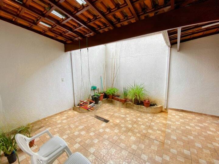 Casa à venda com 3 quartos, 189m² - Foto 8