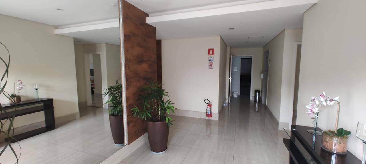 Apartamento à venda com 3 quartos, 83m² - Foto 3