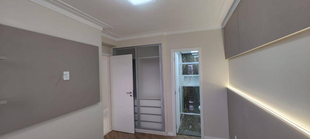 Apartamento à venda com 3 quartos, 83m² - Foto 28