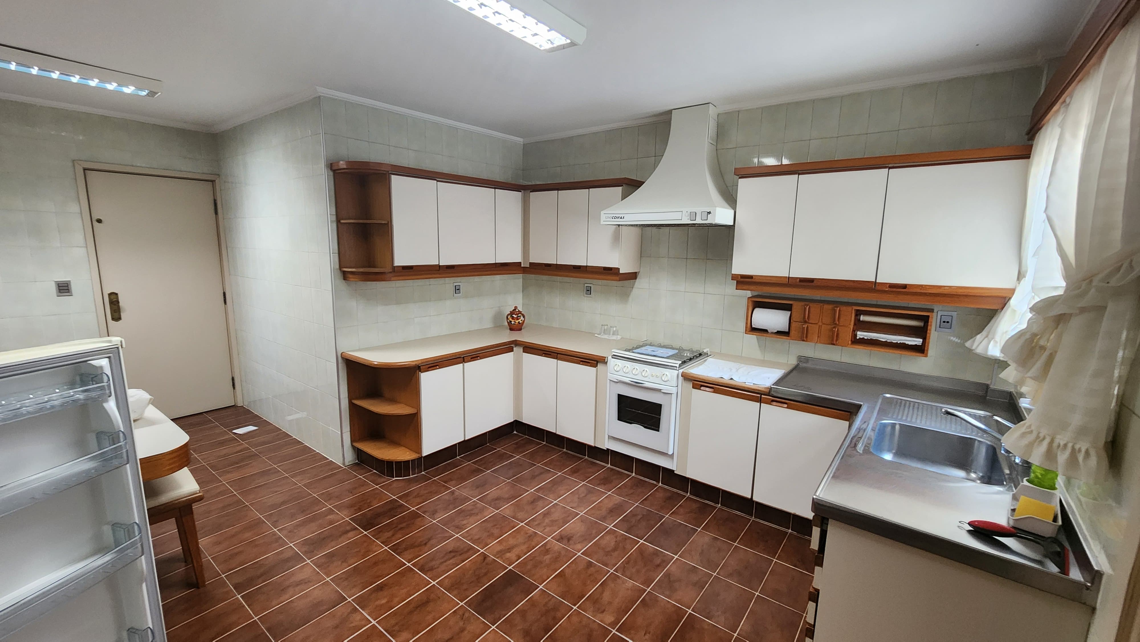 Apartamento à venda com 3 quartos, 145m² - Foto 18