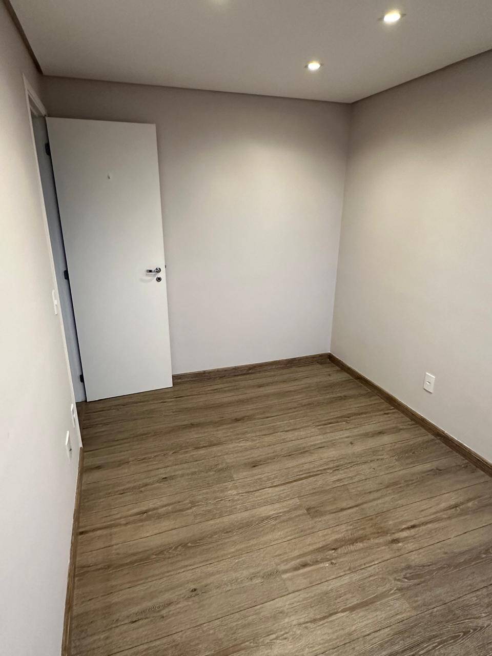 Apartamento à venda com 3 quartos, 115m² - Foto 10