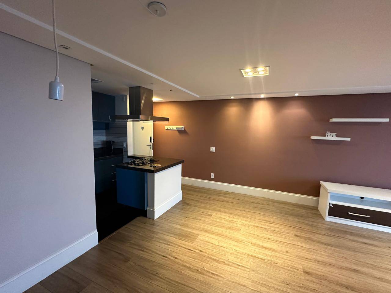 Apartamento à venda com 3 quartos, 115m² - Foto 1