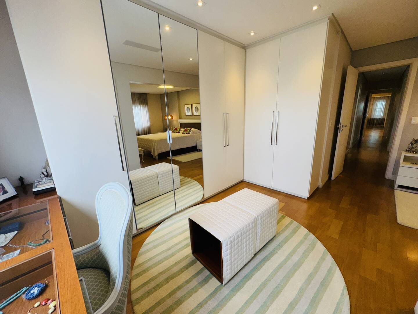 Apartamento à venda com 3 quartos, 243m² - Foto 40