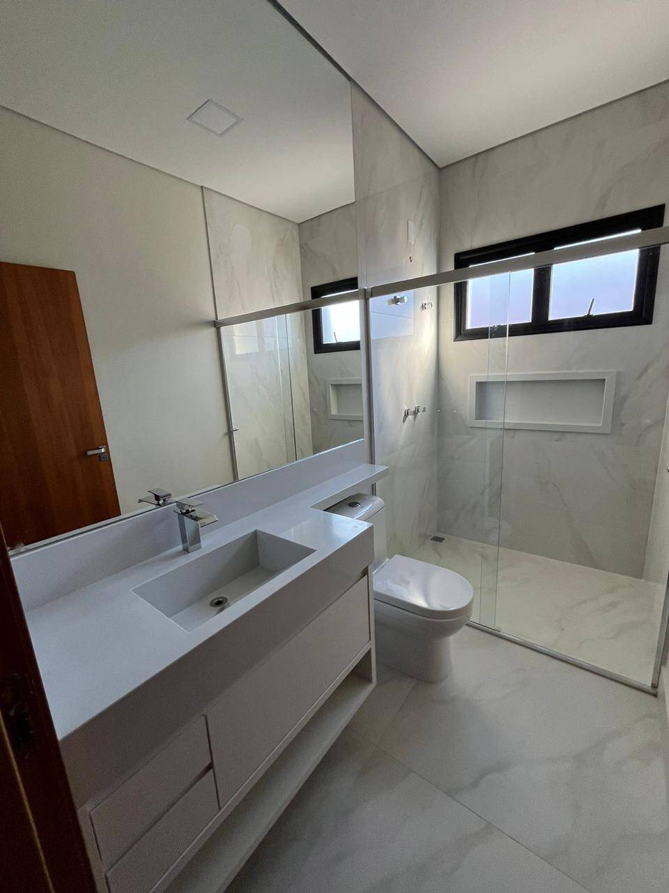 Casa à venda com 3 quartos, 300m² - Foto 13