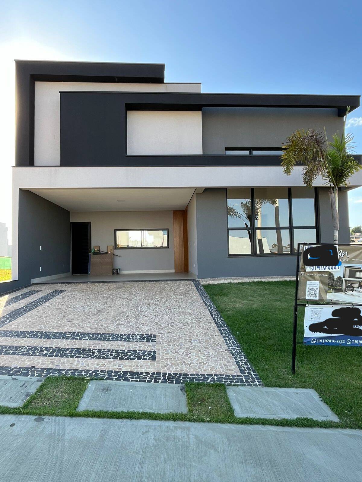 Casa à venda com 3 quartos, 300m² - Foto 1